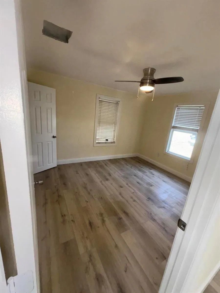 1717 LINWOOD AVENUE Fort Pierce, FL 34982