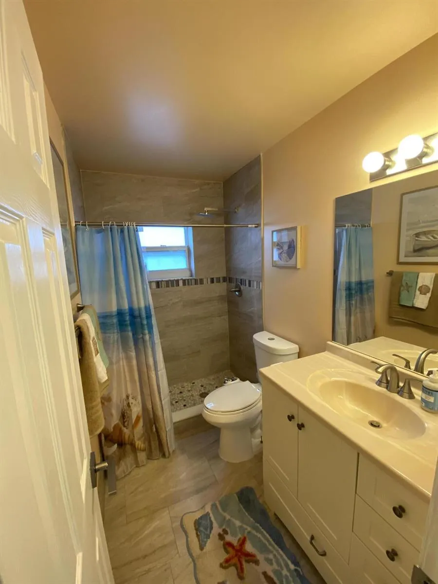 19131 Fairlawn Way Boca Raton, FL 33434
