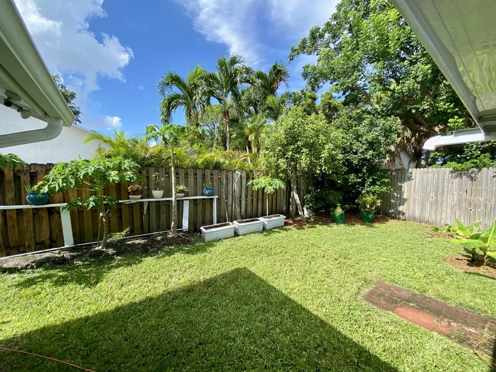 19131 Fairlawn Way Boca Raton, FL 33434