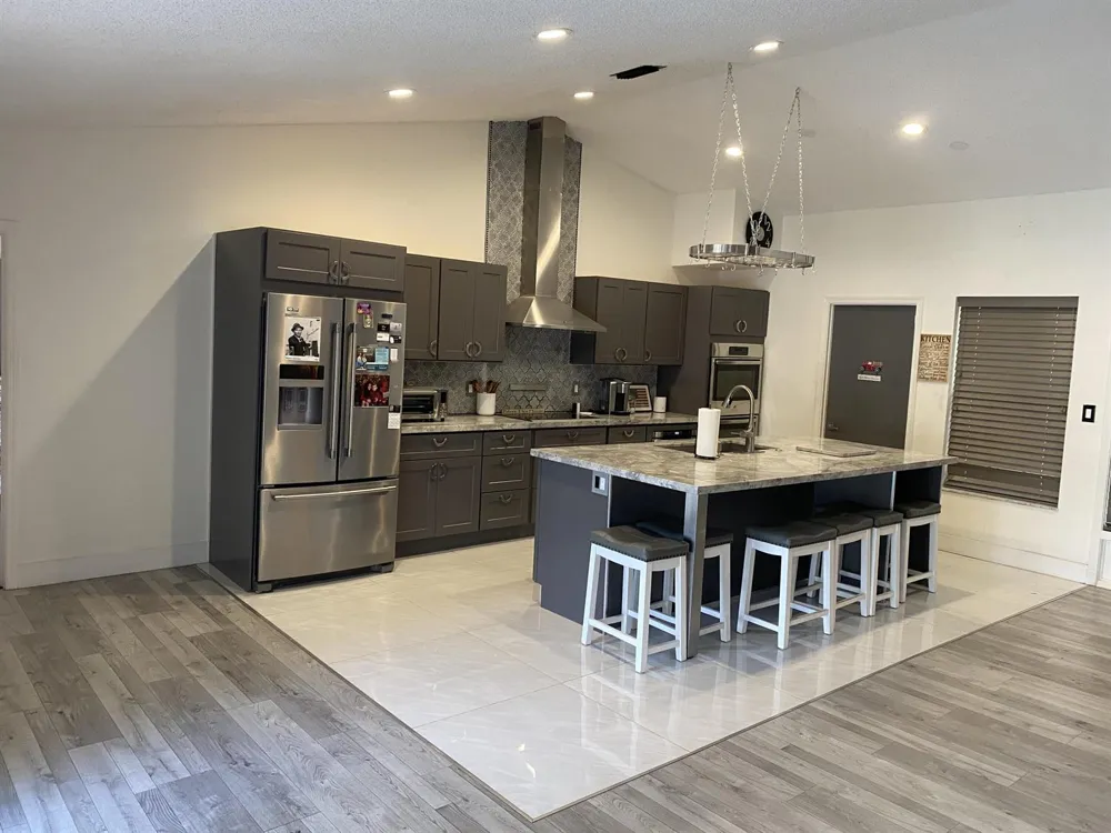 19131 Fairlawn Way Boca Raton, FL 33434