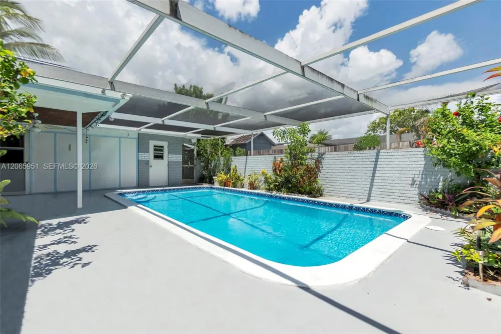 201 NE 57th Ct Oakland Park, FL 33334