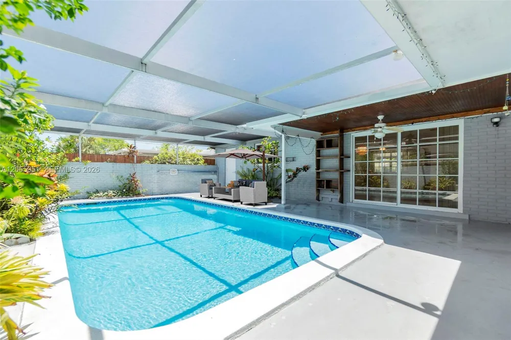 201 NE 57th Ct Oakland Park, FL 33334