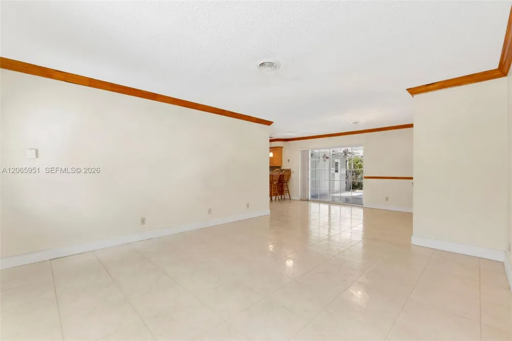 201 NE 57th Ct Oakland Park, FL 33334