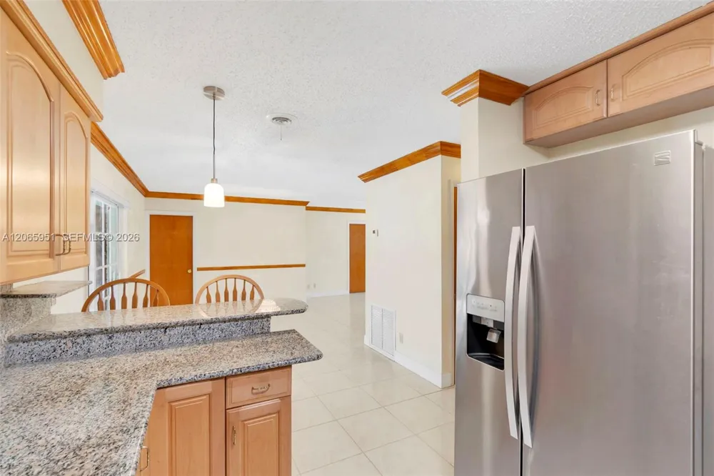 201 NE 57th Ct Oakland Park, FL 33334
