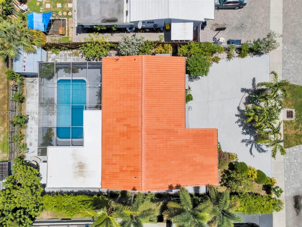 201 NE 57th Ct Oakland Park, FL 33334
