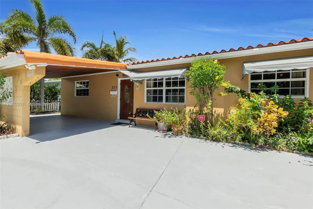 201 NE 57th Ct Oakland Park, FL 33334