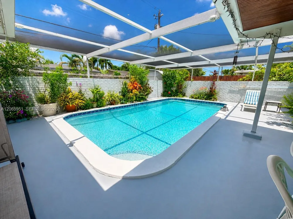 201 NE 57th Ct Oakland Park, FL 33334