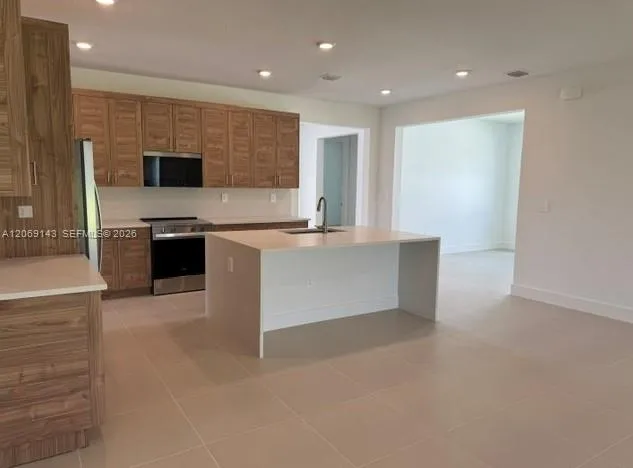 10233 Bahama Drive Cutler Bay, FL 33189