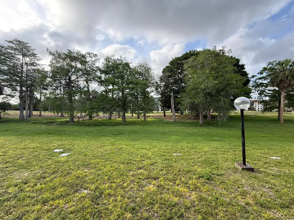 4136 Inverrary Drive #15C Lauderhill, FL 33319