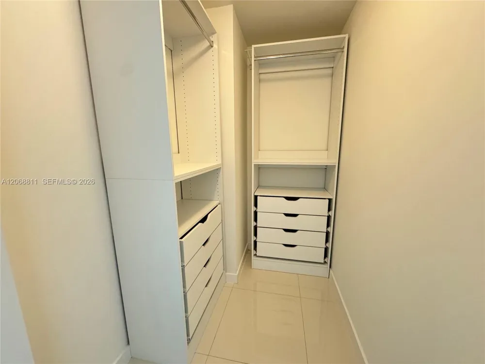 7661 NW 107th Ave #308 Doral, FL 33178