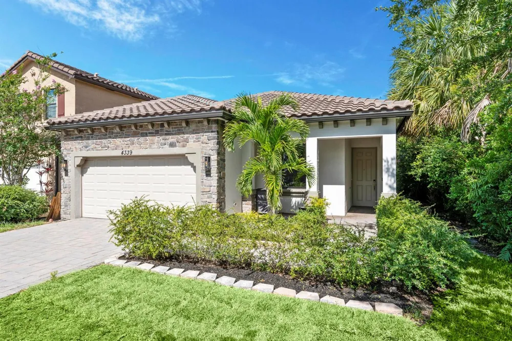 4339 Buena Tara Drive West Palm Beach, FL 33413
