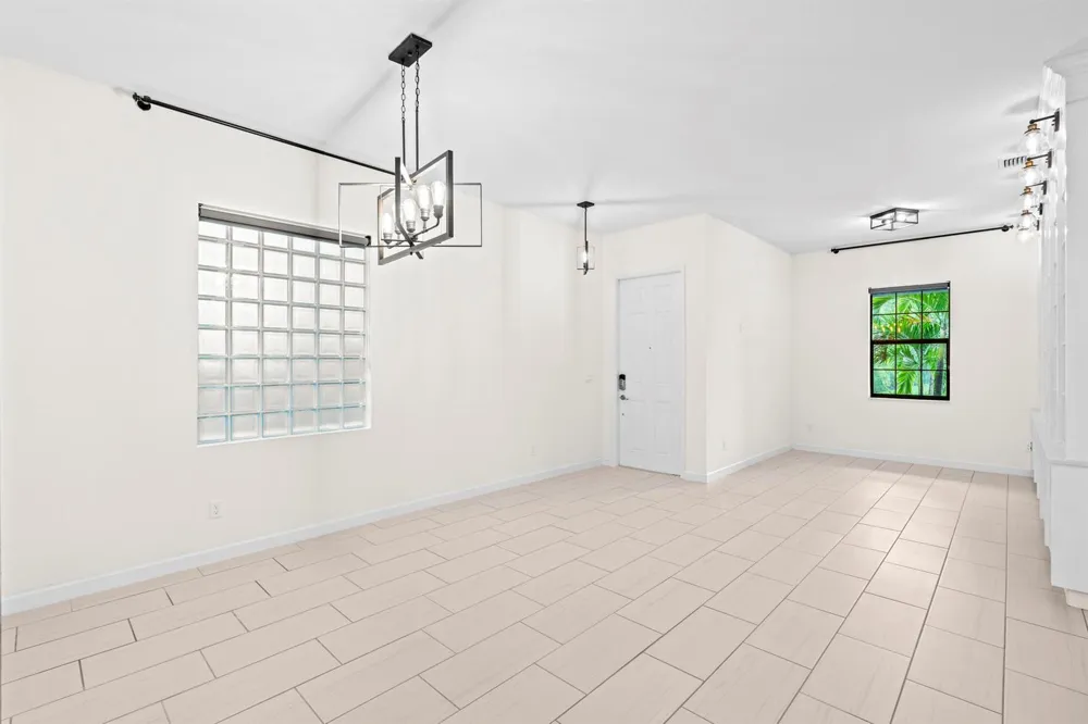 4339 Buena Tara Drive West Palm Beach, FL 33413