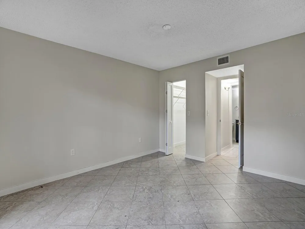 4805 ALT 19 #414 Palm Harbor, FL 34683
