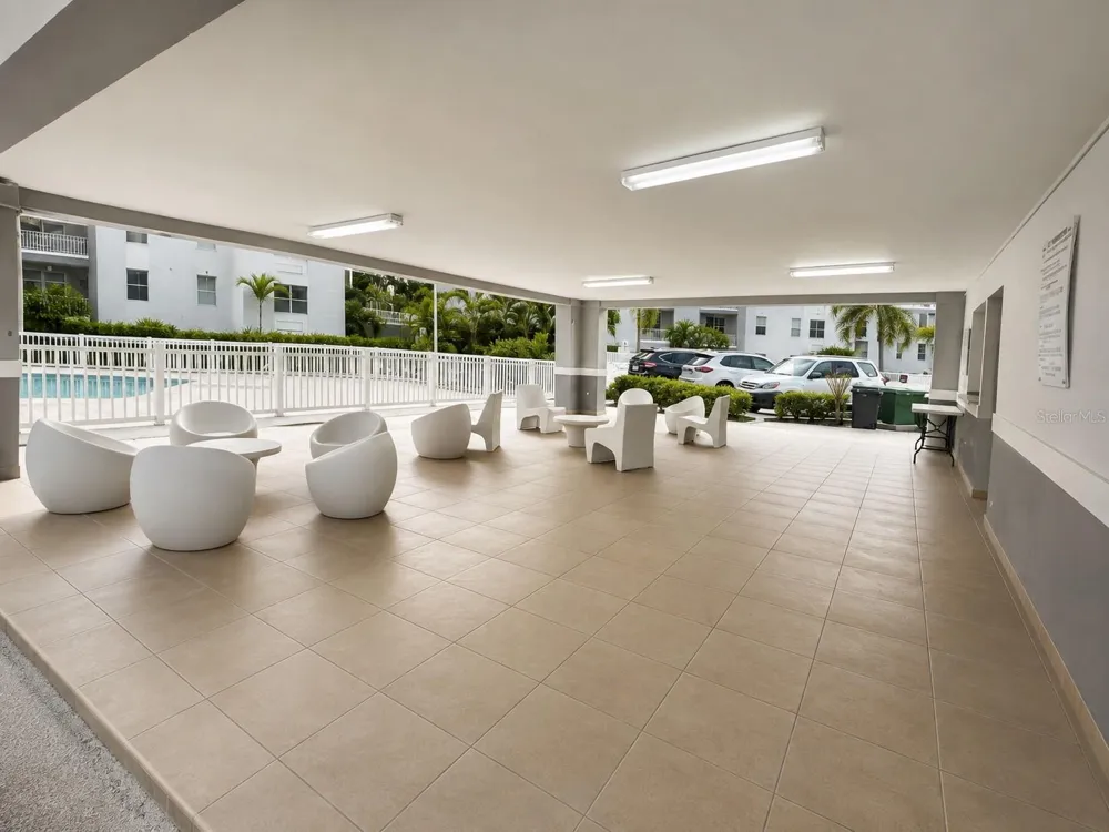94 PALMARES DE MONTEVERDE #52 San Juan, PR 00926