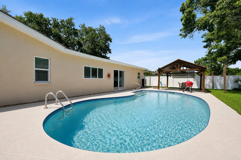 2069 KINGFISHER DRIVE Palm Harbor, FL 34683