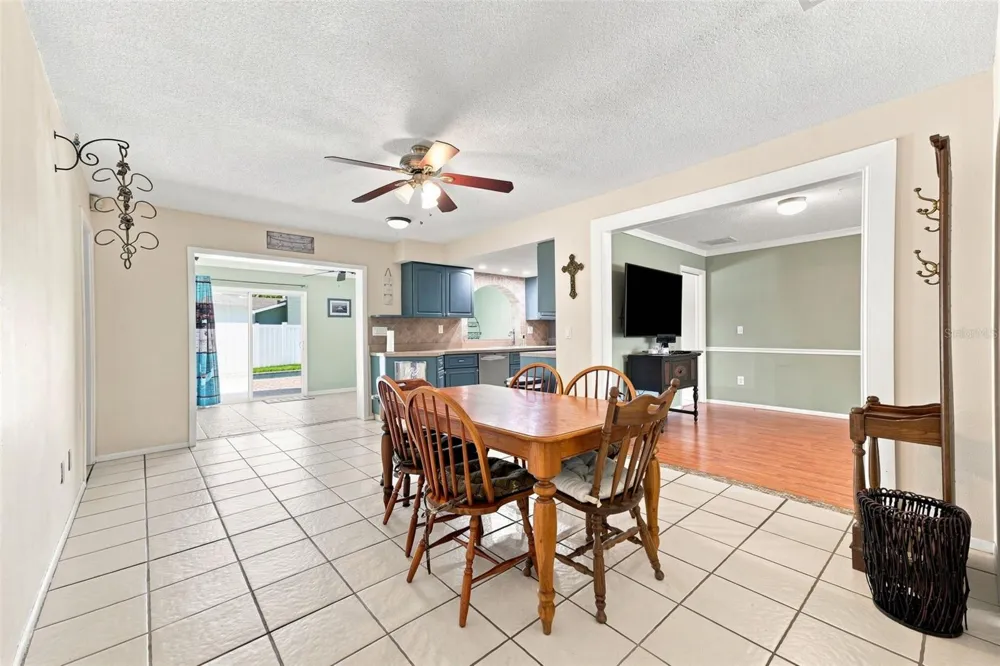 2069 KINGFISHER DRIVE Palm Harbor, FL 34683