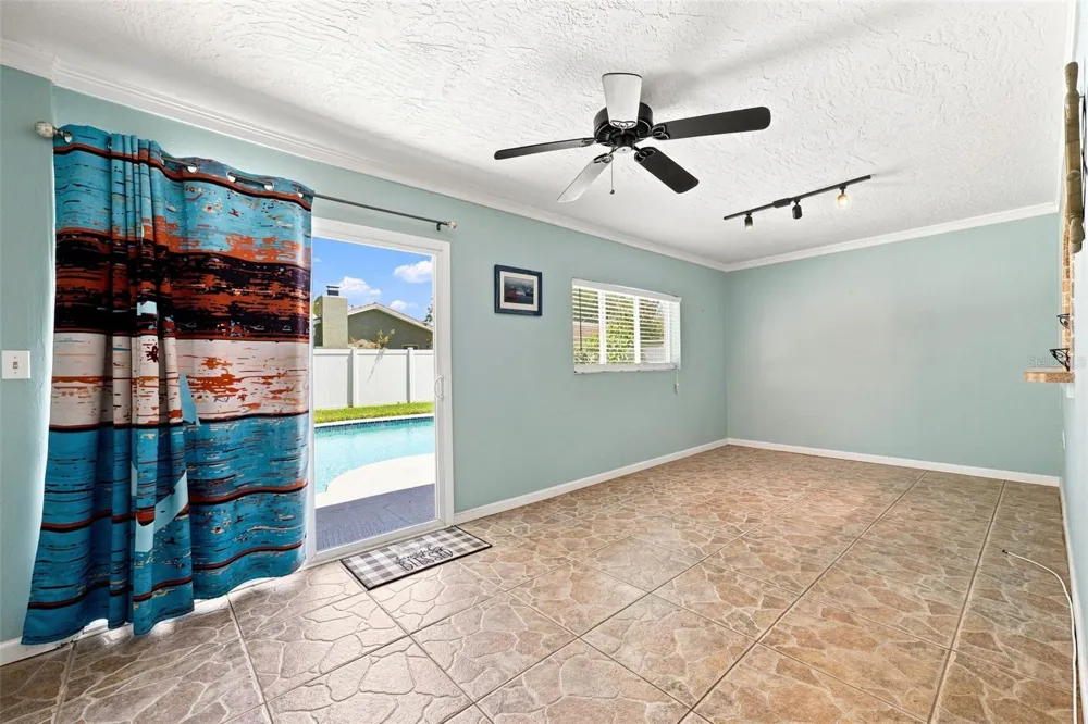 2069 KINGFISHER DRIVE Palm Harbor, FL 34683