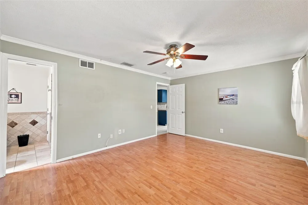 2069 KINGFISHER DRIVE Palm Harbor, FL 34683