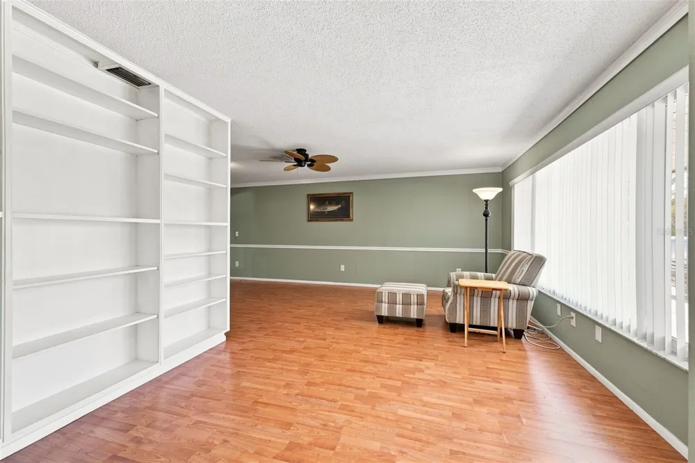 2069 KINGFISHER DRIVE Palm Harbor, FL 34683