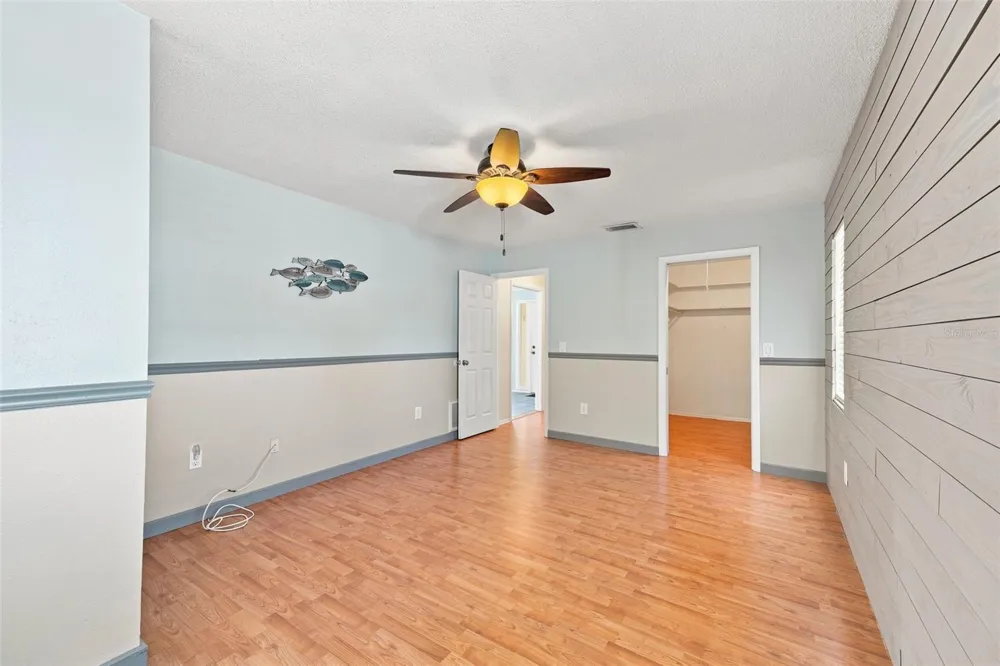 2069 KINGFISHER DRIVE Palm Harbor, FL 34683