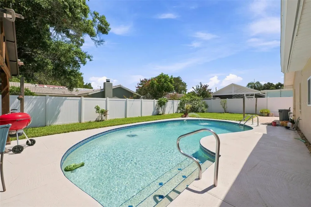 2069 KINGFISHER DRIVE Palm Harbor, FL 34683