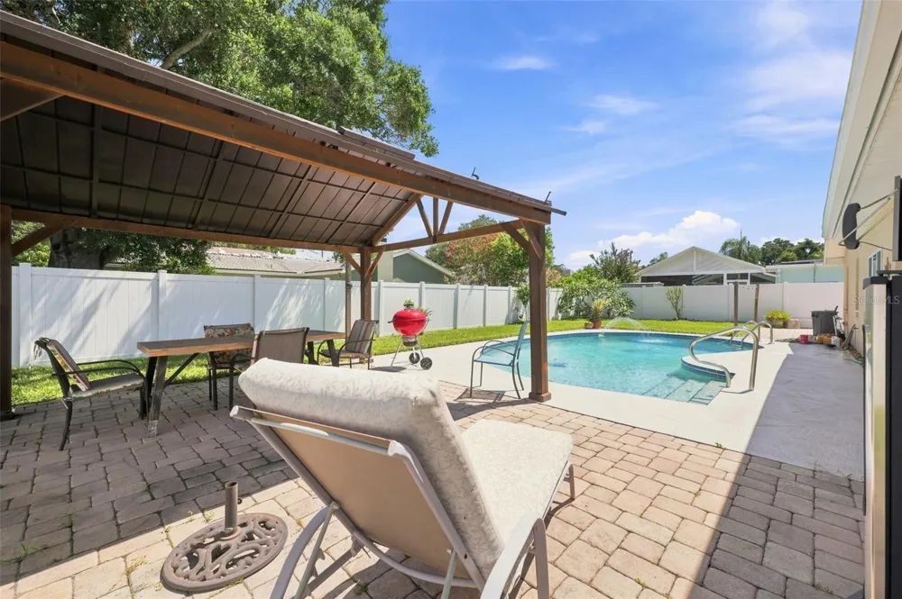 2069 KINGFISHER DRIVE Palm Harbor, FL 34683