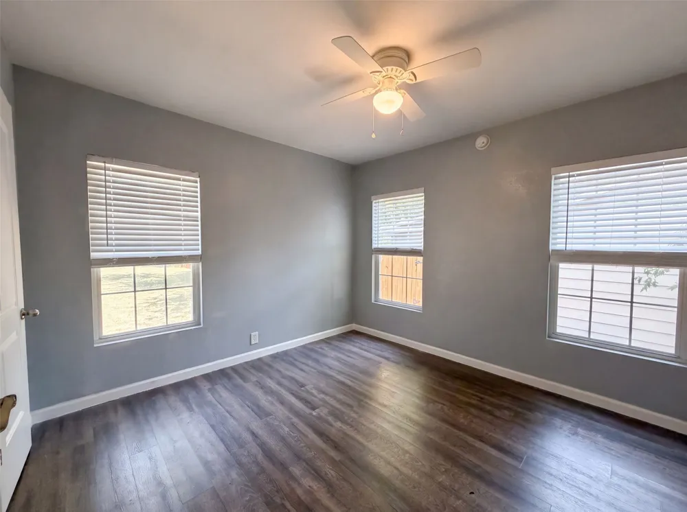 1012 Turner Street Cleburne, TX 76033