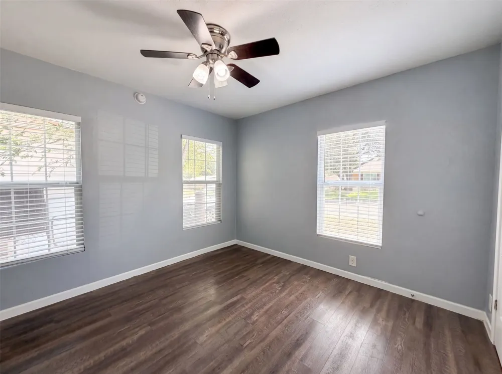 1012 Turner Street Cleburne, TX 76033