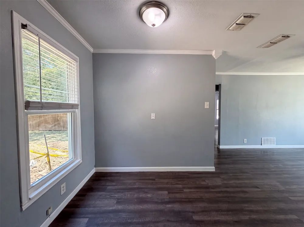 1012 Turner Street Cleburne, TX 76033