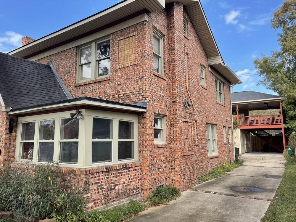 1632 Kipling Street Houston, TX 77006