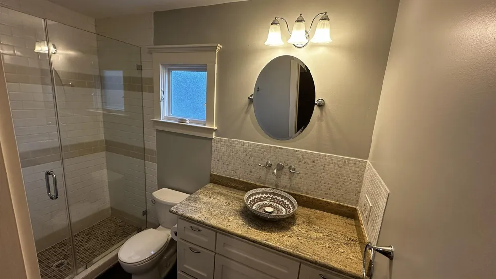 1632 Kipling Street Houston, TX 77006