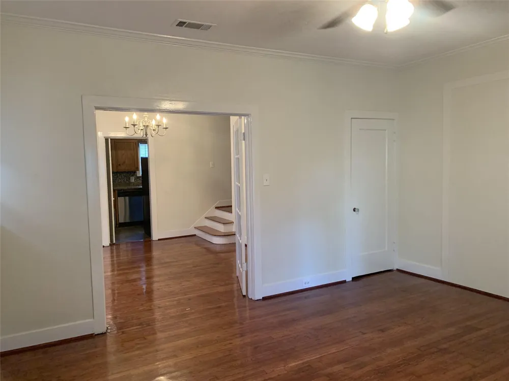 1632 Kipling Street Houston, TX 77006