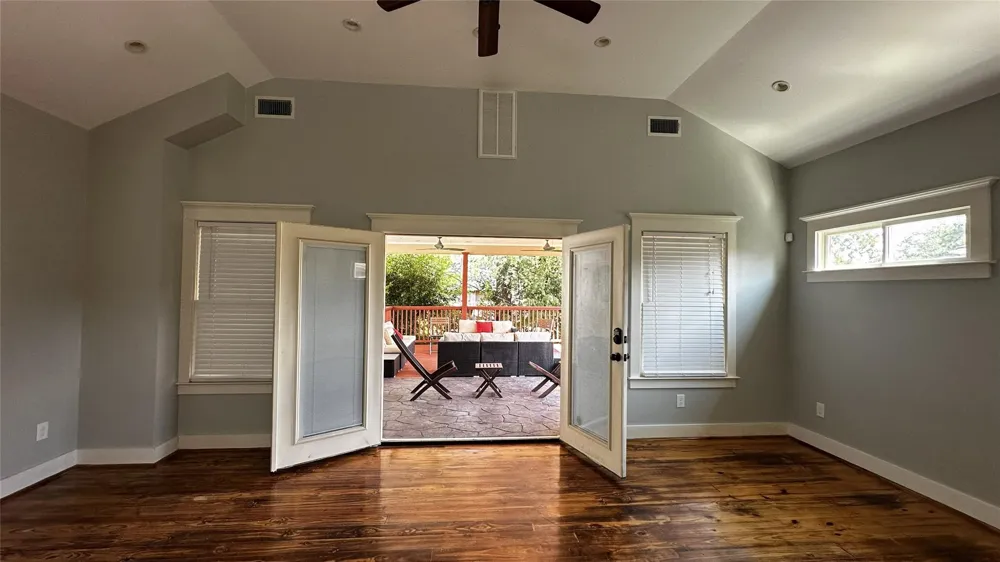 1632 Kipling Street Houston, TX 77006