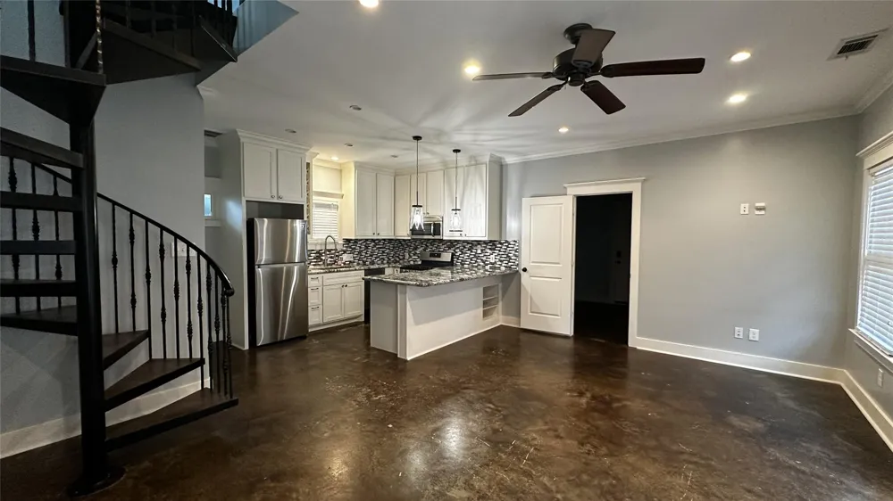 1632 Kipling Street Houston, TX 77006