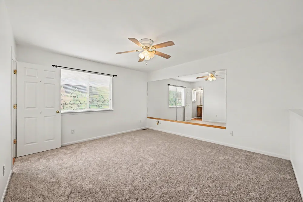 8433 Barrington Drive Ypsilanti, MI 48198
