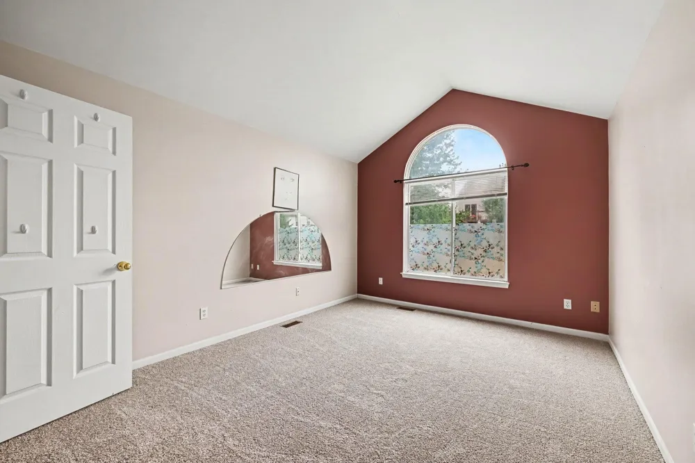 8433 Barrington Drive Ypsilanti, MI 48198