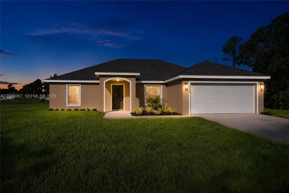 6898 Dickinson Drive Sebring, FL 33872