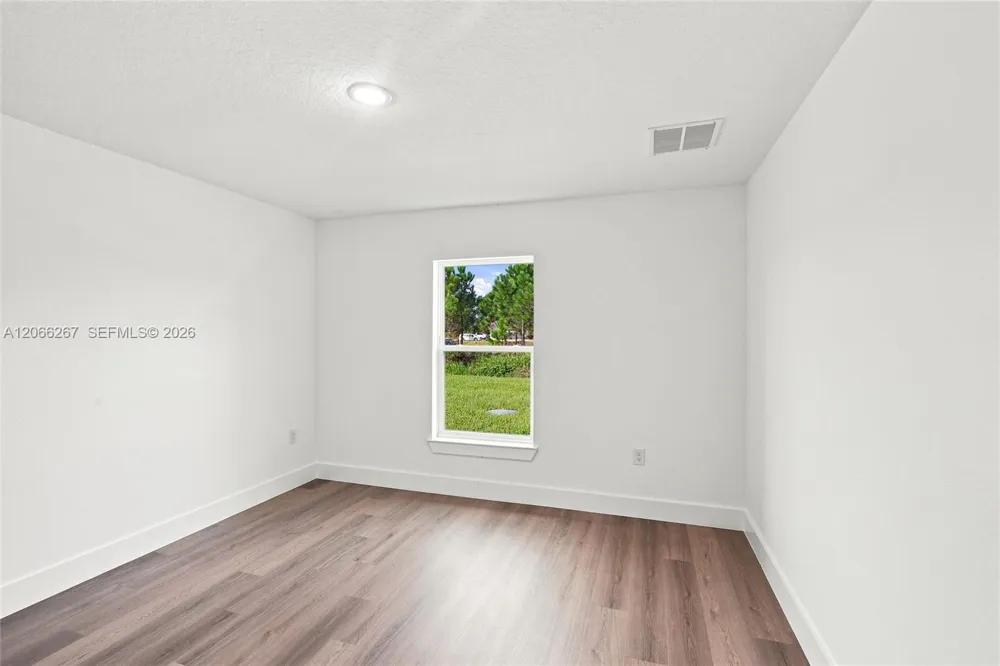 6898 Dickinson Drive Sebring, FL 33872