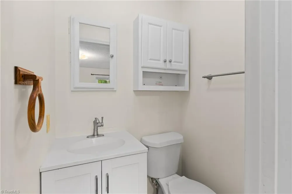 7545 Grapevine Road Lewisville, NC 27023