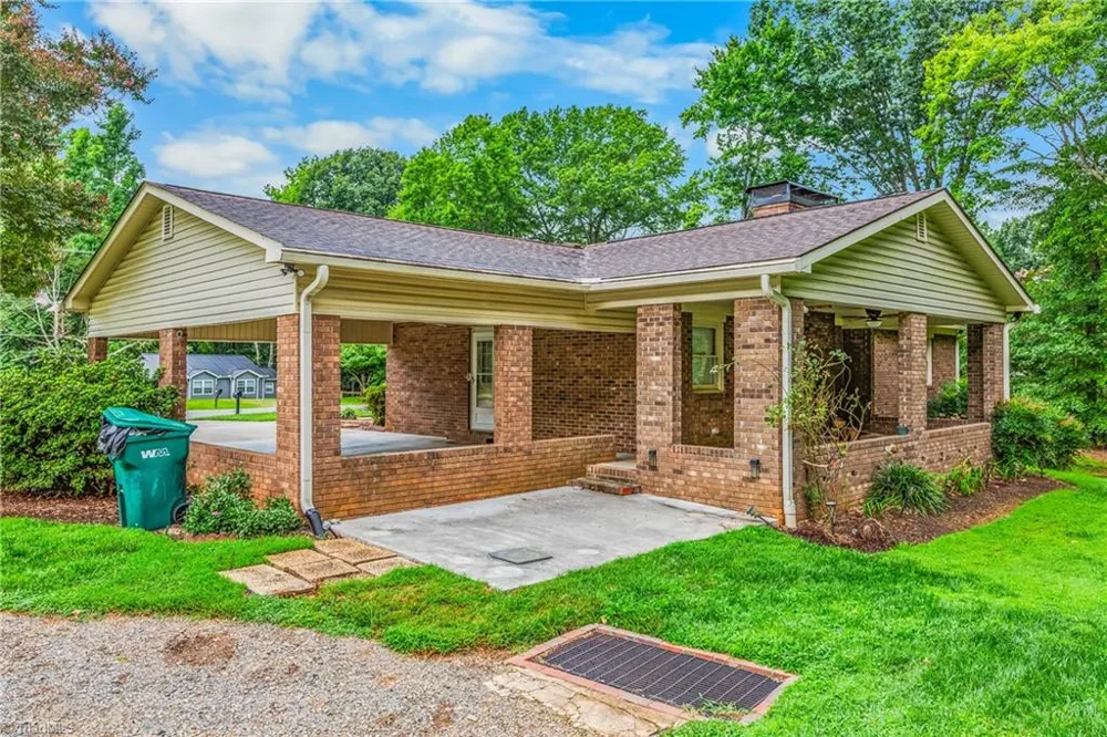 7545 Grapevine Road Lewisville, NC 27023