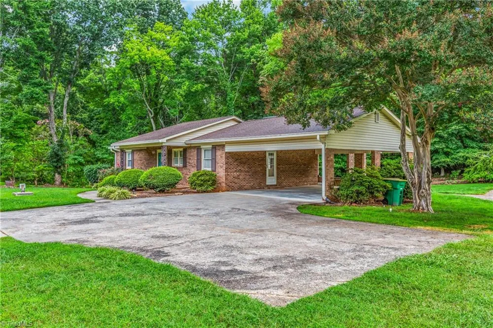 7545 Grapevine Road Lewisville, NC 27023