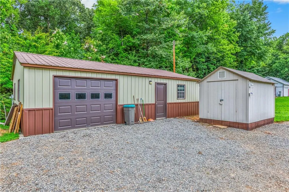 7545 Grapevine Road Lewisville, NC 27023