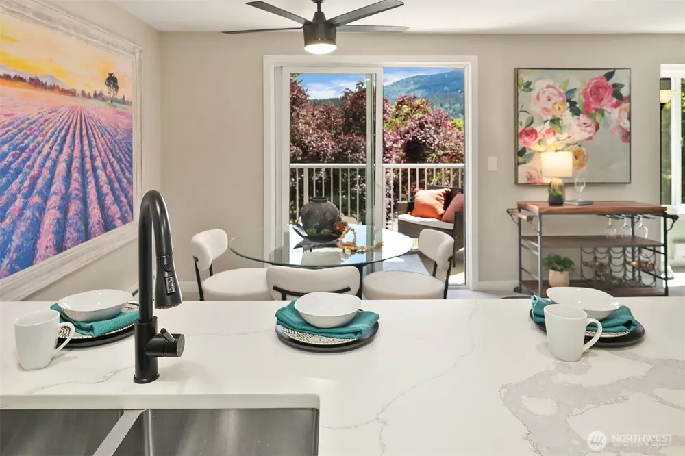 206 Mountain Park Boulevard SW #D203 Issaquah, WA 98027