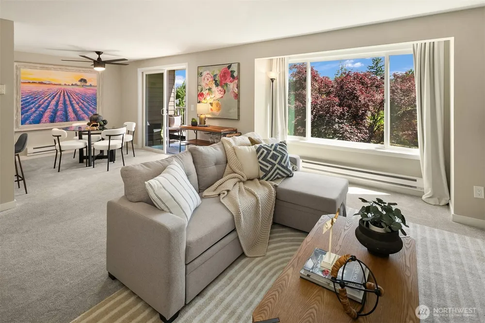 206 Mountain Park Boulevard SW #D203 Issaquah, WA 98027
