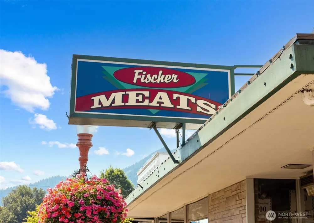 206 Mountain Park Boulevard SW #D203 Issaquah, WA 98027