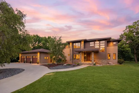 122 Golden Spike Road