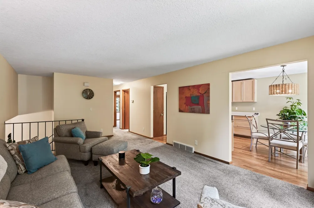 5595 Wedgewood Drive Shorewood, MN 55331