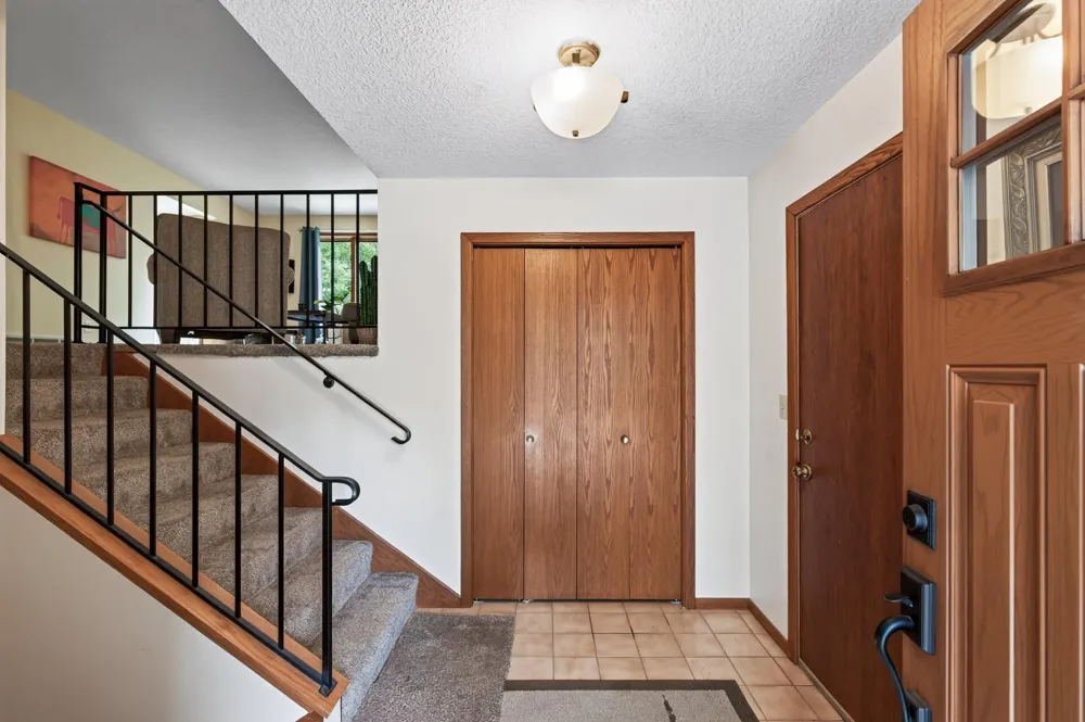 5595 Wedgewood Drive Shorewood, MN 55331