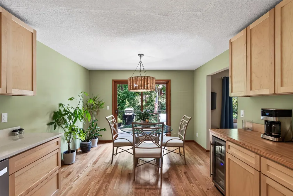 5595 Wedgewood Drive Shorewood, MN 55331