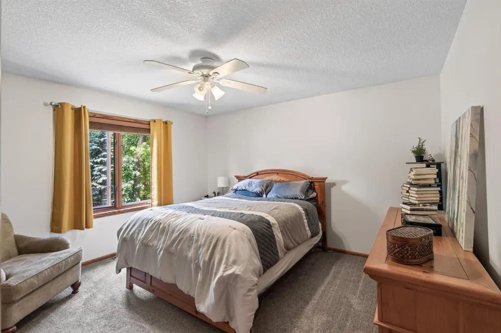 5595 Wedgewood Drive Shorewood, MN 55331
